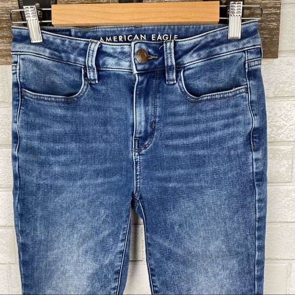 American Eagle outfitters High Rise Jegging Super stretch size 2 - Picture 2 of 8